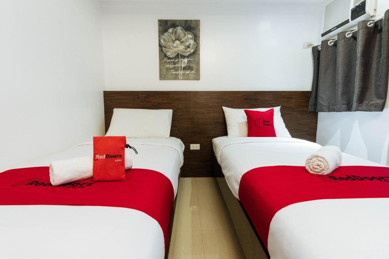 Reddoorz Plus @ Poblacion Makati Makati City Zewnętrze zdjęcie