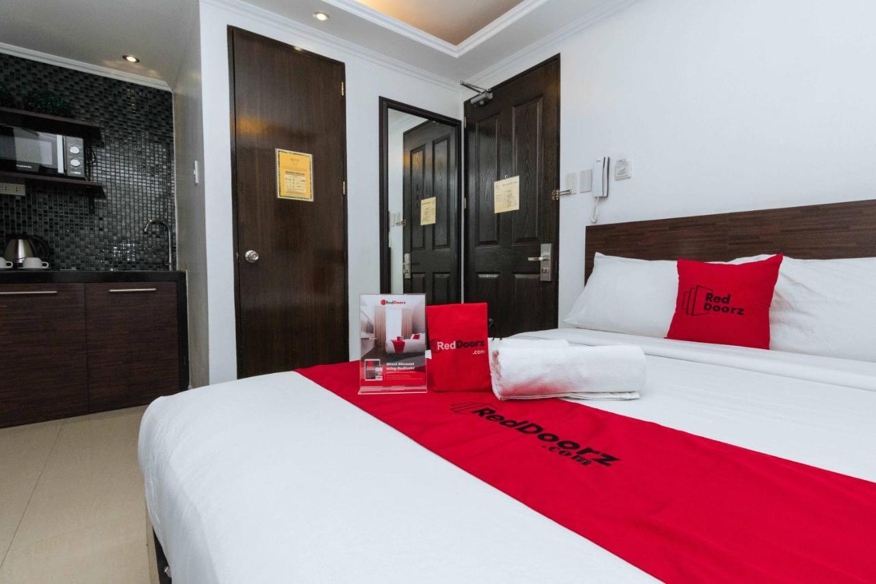 Reddoorz Plus @ Poblacion Makati Makati City Zewnętrze zdjęcie