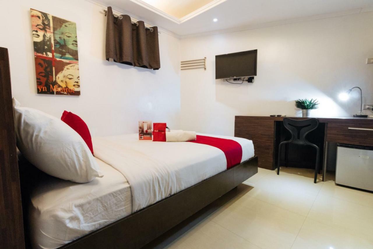 Reddoorz Plus @ Poblacion Makati Makati City Zewnętrze zdjęcie