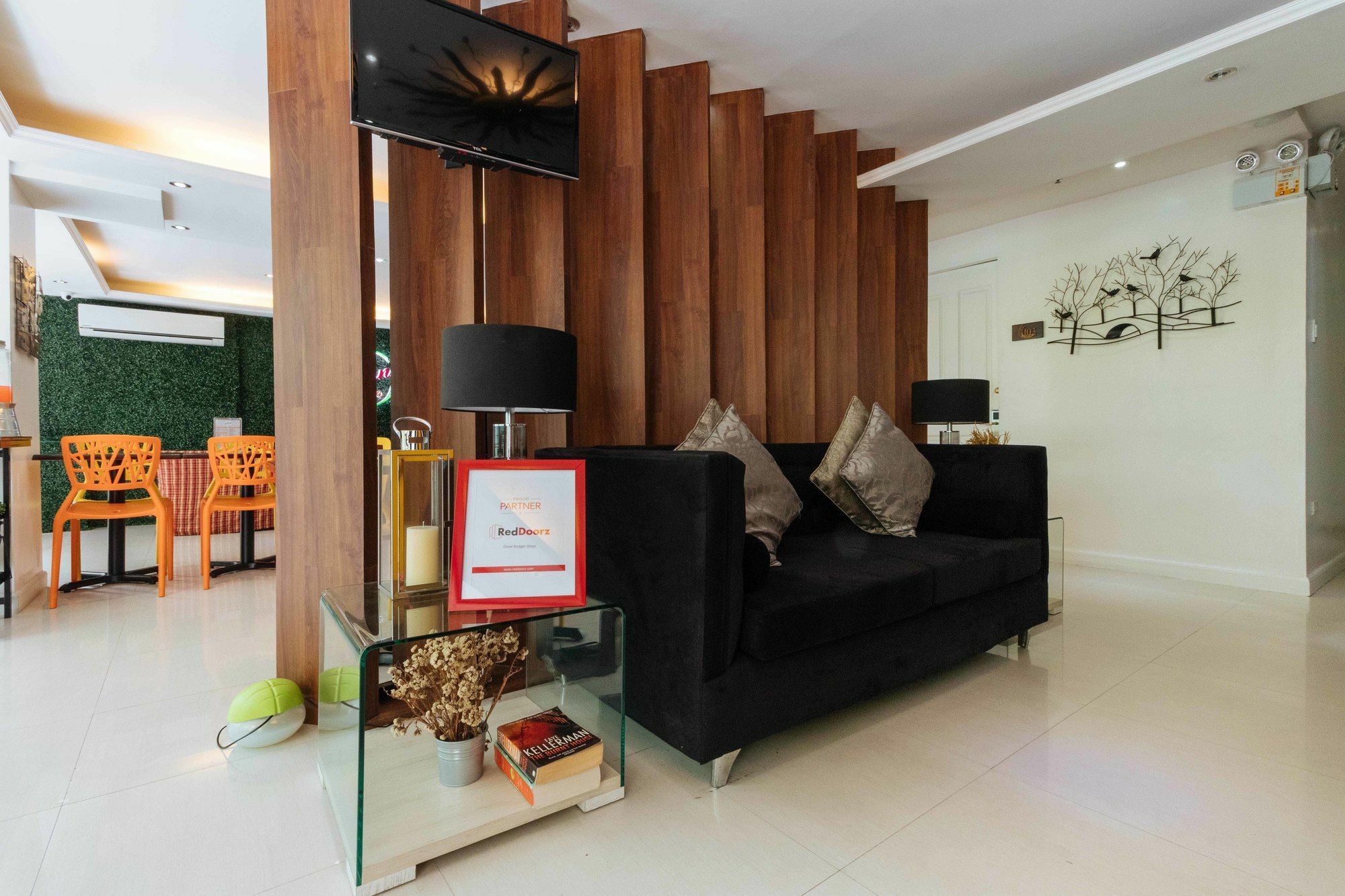 Reddoorz Plus @ Poblacion Makati Makati City Zewnętrze zdjęcie
